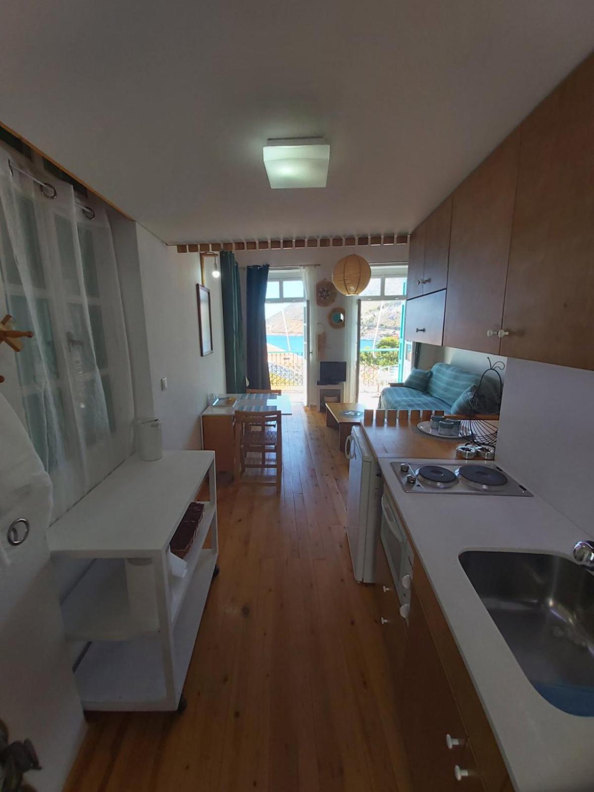 89 Steps Symi Apartment Стая снимка