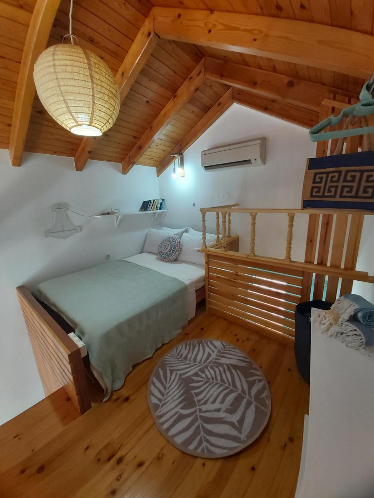 89 Steps Symi Apartment Стая снимка