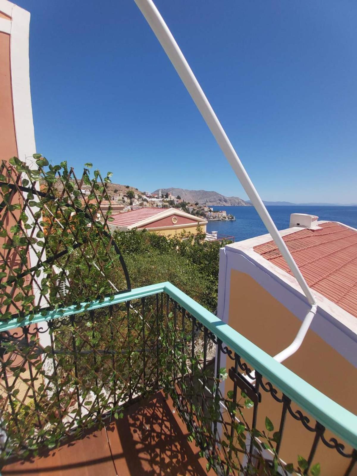 89 Steps Symi Apartment Екстериор снимка
