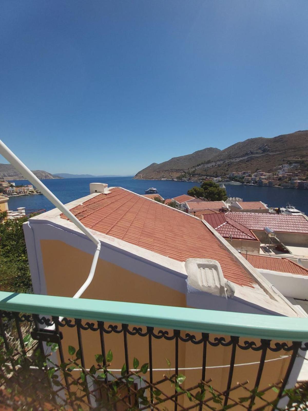 89 Steps Symi Apartment Екстериор снимка
